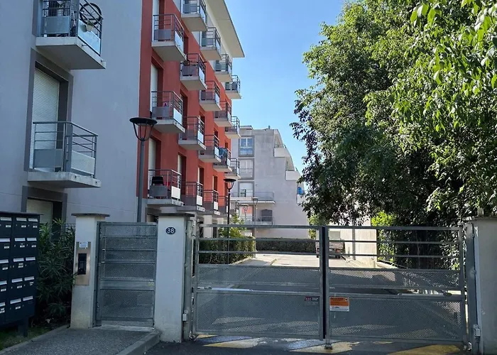 La Belle Garde * טולוז